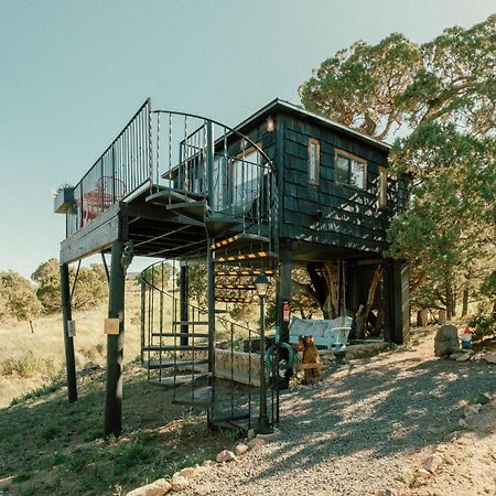 Ashley'S Treehouse At El Mistico Ranch Nogal Exterior foto